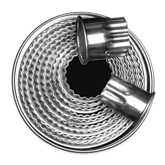 T P Cutter Scalloped Round 11 - Loyal