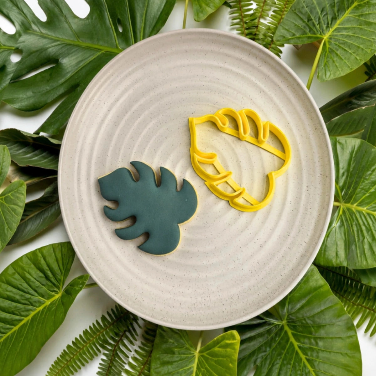 76mm Monstera Leaf Cutter 3 Inch - Custom Cookie Cutters