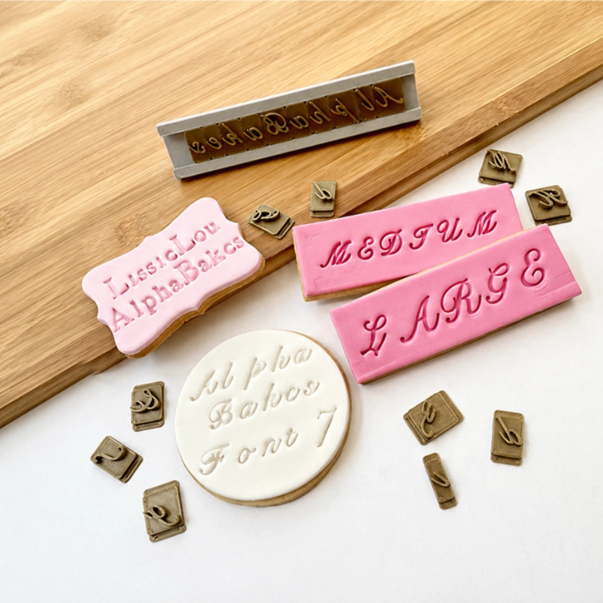 Alphabakes Large Uppercase Font 7 Stamp Tiles (Bar Not Included) - Lissie Lou
