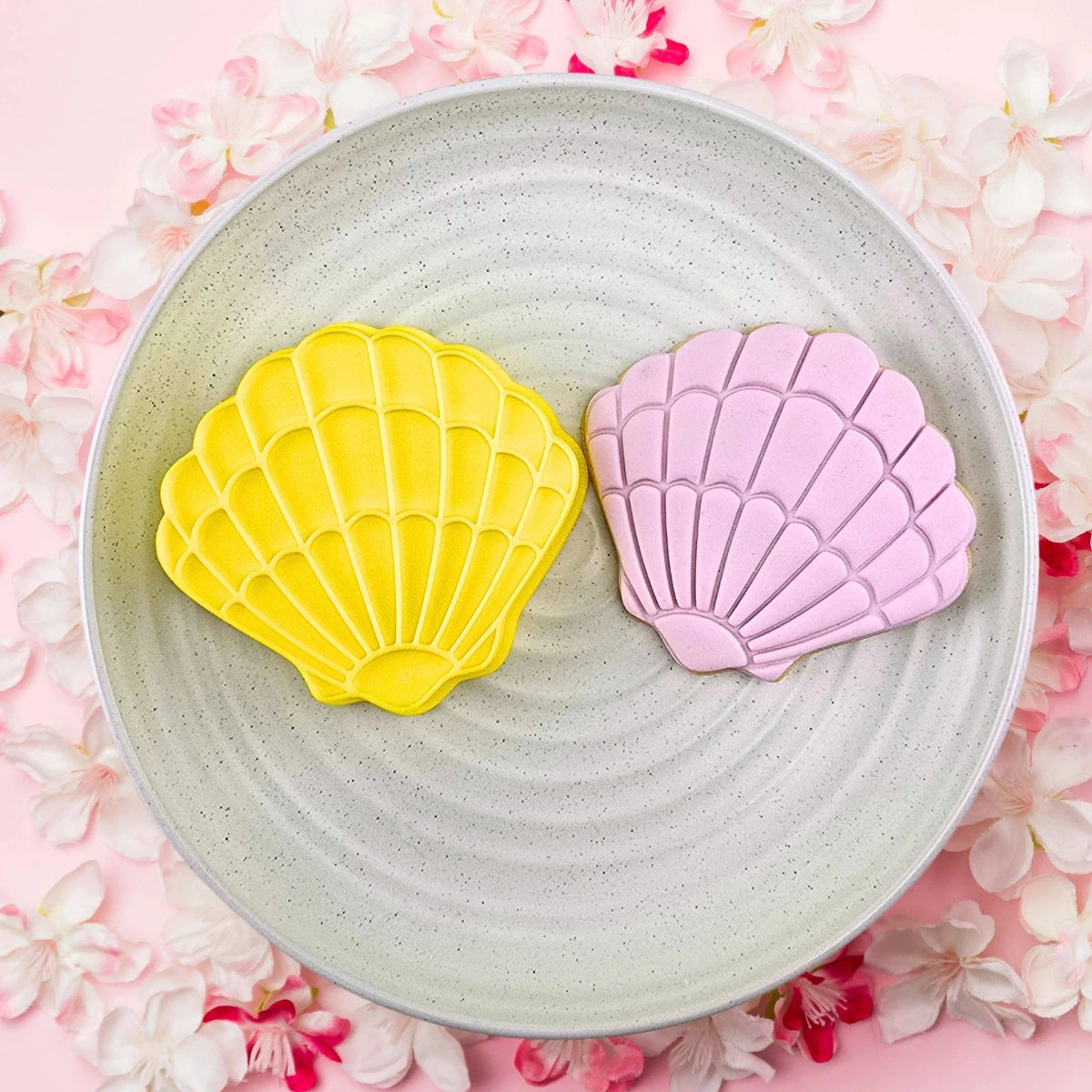 Clam Shell Embosser and Cutter Set - Custom Cookie Cutters