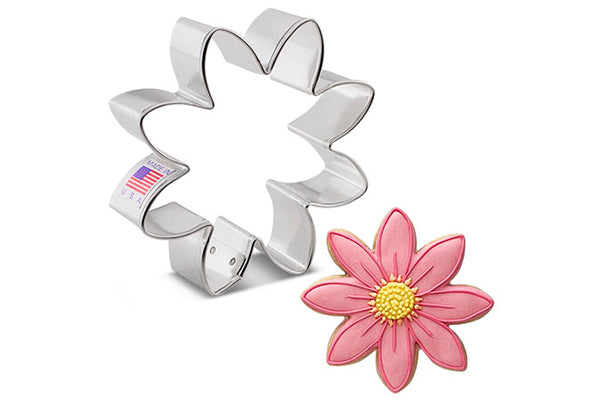 Daisy Cookie Cutter - Ann Clark