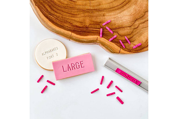 Alphabakes Large Uppercase Font 2 Stamp Tiles (Bar Not Included) - Lissie Lou