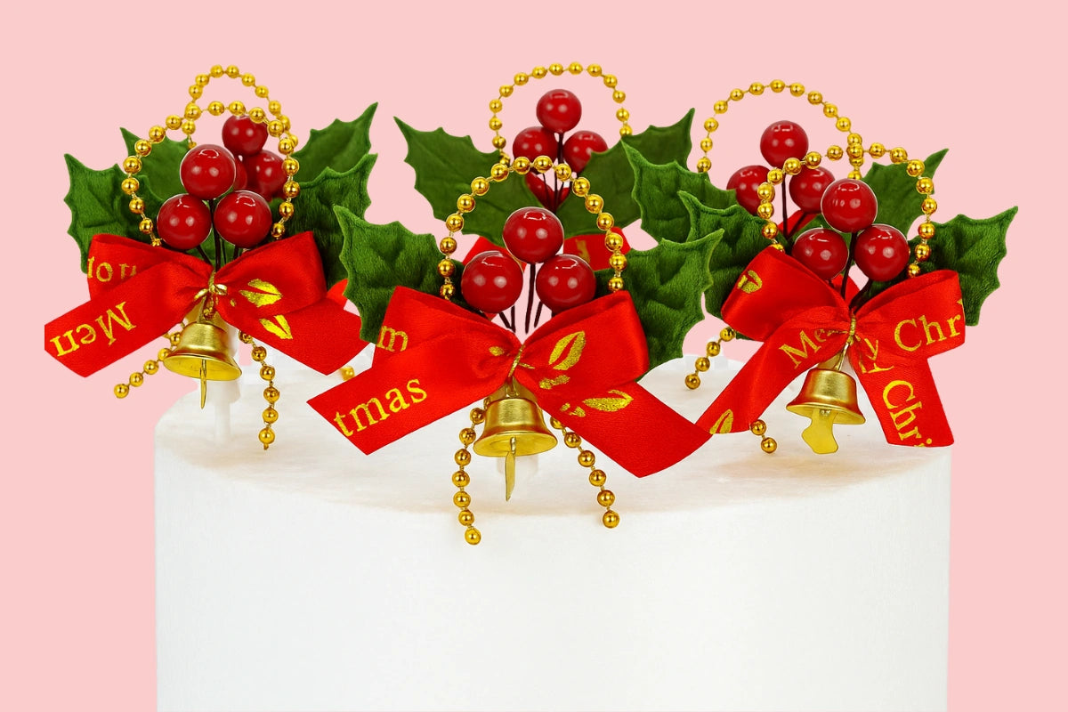 Holly Wreath Toppers (6 Pack) - Iconic Cake Art