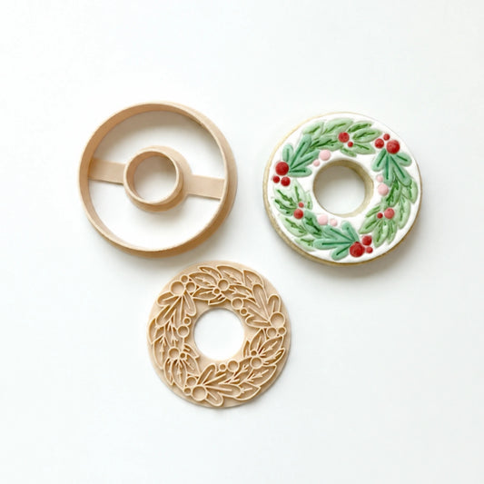 Christmas Wreath Stamp and Cutter Set - Little Biskut
