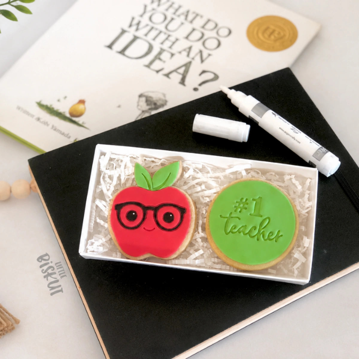 #1 Teacher Embosser - Little Biskut