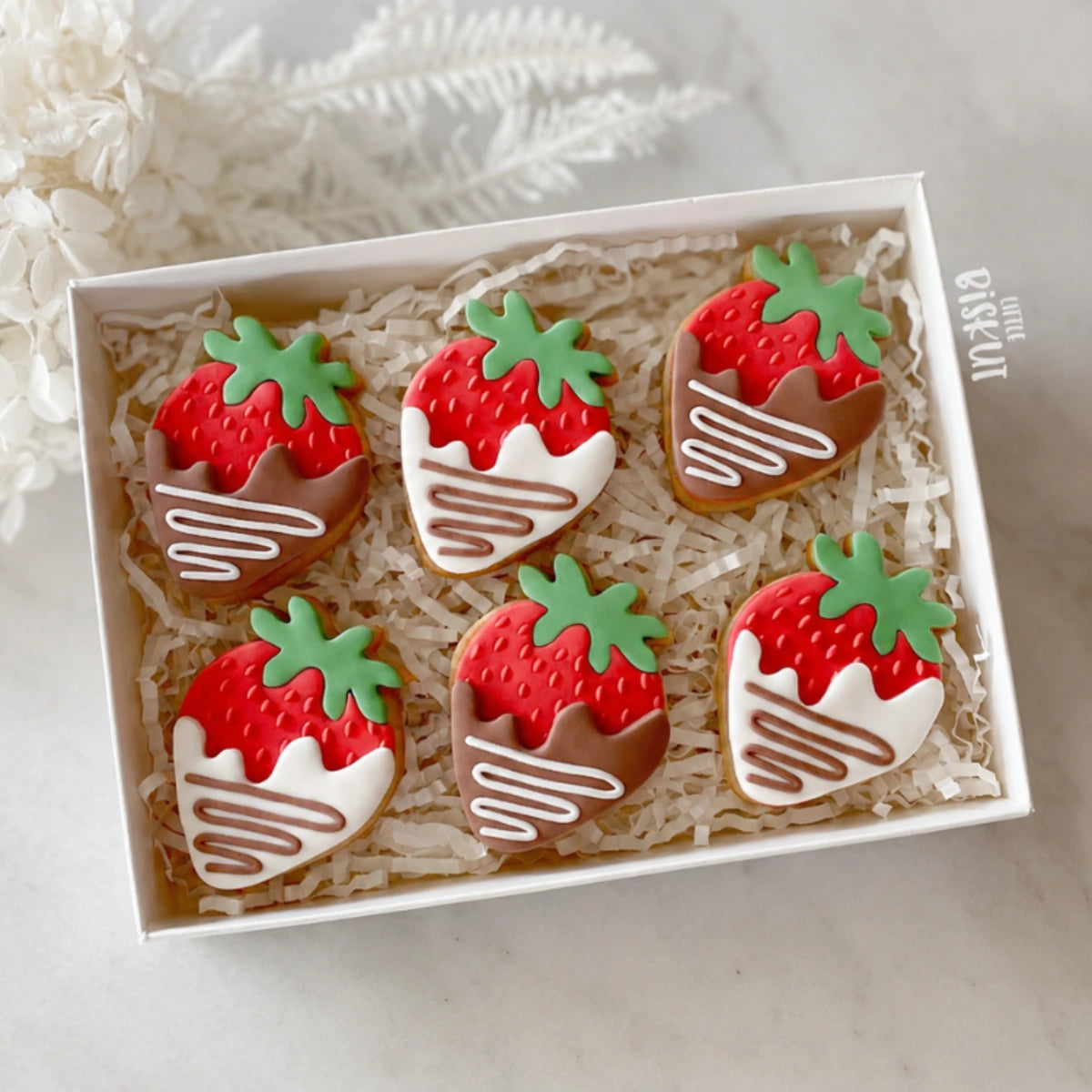 Strawberry Cutter and Debosser Set - Little Biskut