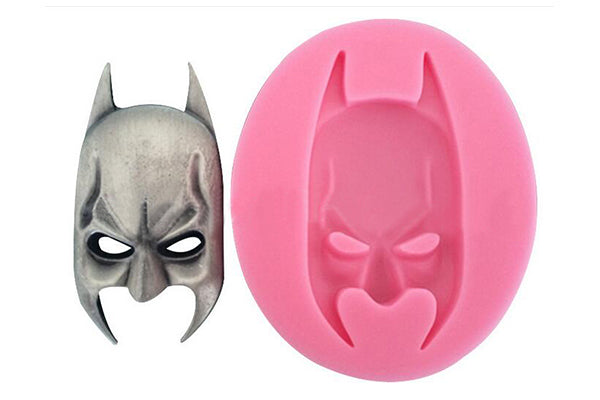 Batman Mask 70mm x 60mm x 13mm - Iconic Cake Art