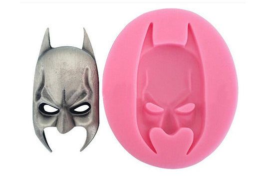 Batman Mask 70mm x 60mm x 13mm - Iconic Cake Art