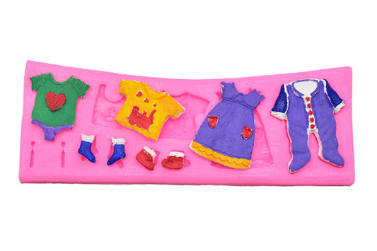 Baby Clothes Line 175mm x 65mm x 8mm - Iconic Cake Art