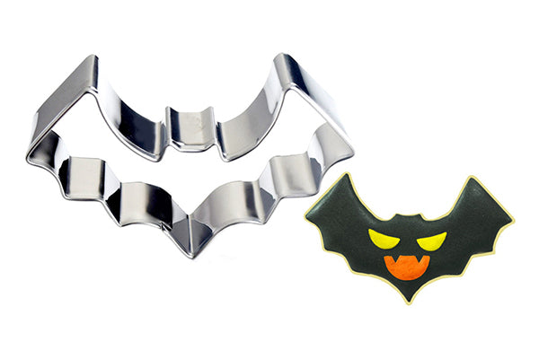Flying Bat 88mm x 53mm - Iconic Cake Art