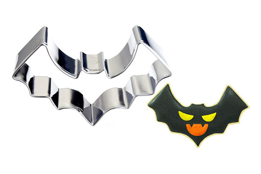Flying Bat 88mm x 53mm - Iconic Cake Art
