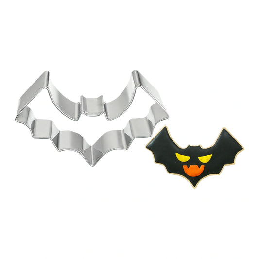 Flying Bat 88mm x 53mm - Iconic Cake Art