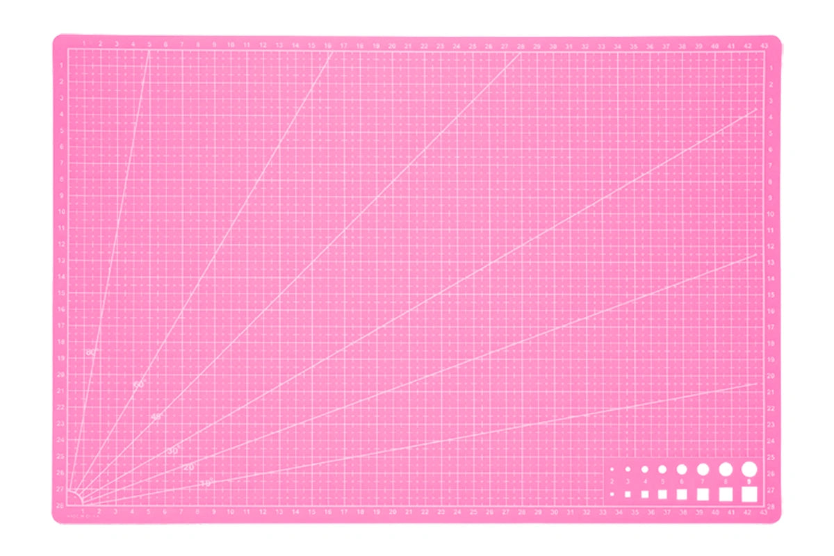 43cm x 28cm - Fondant Work Cutting Mat - Iconic Cake Art