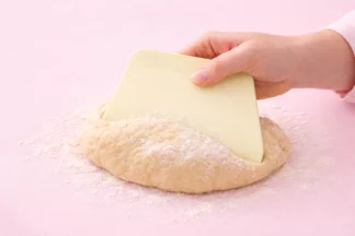 TRAPEZIUM DOUGH SCRAPER - Loyal,LS37053