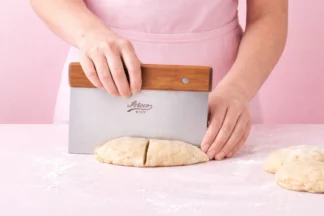 No. 1372 Bench Scraper Ateco,1372